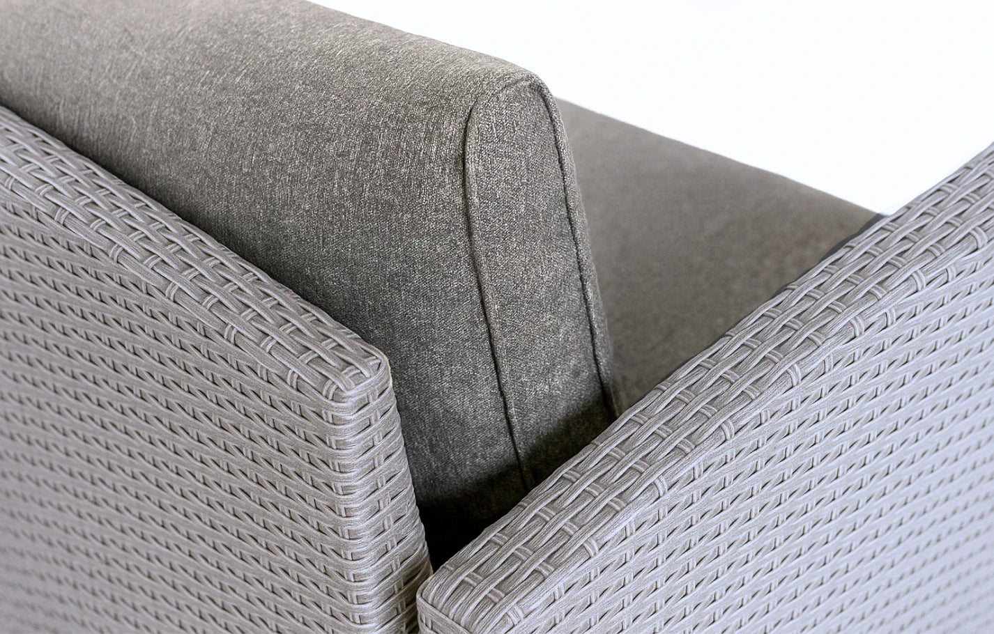 Stockholm 6 Seater Grey Rattan Corner Set and Cover Bundle